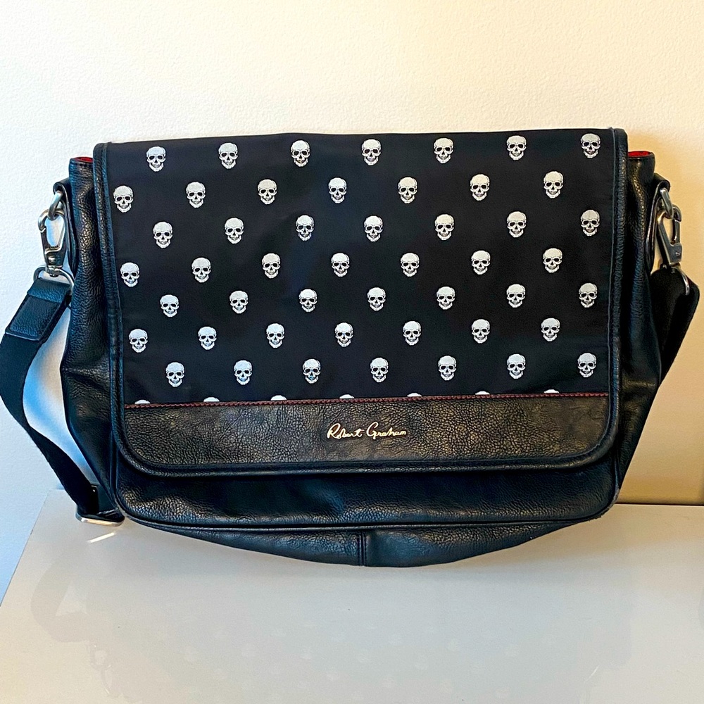 Robert Graham Skull Print Messenger Laptop Bag